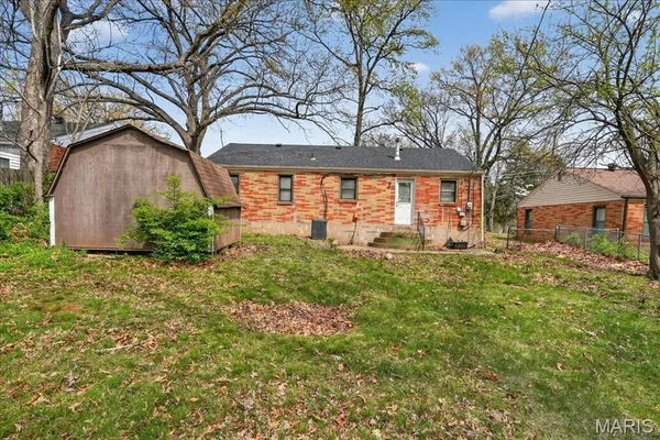 $145,000 | 9604 Ridge Avenue, Overland, MO 63114