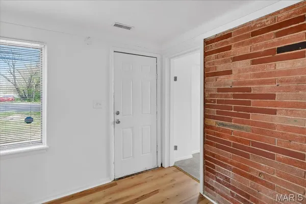 $145,000 | 9604 Ridge Avenue, Overland, MO 63114