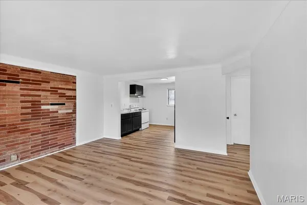 $145,000 | 9604 Ridge Avenue, Overland, MO 63114