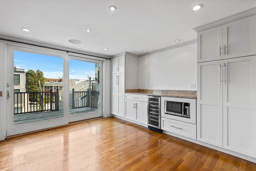 256 West 3rd Street, Unit 2 Boston, MA 02127 - Photo 3 of 30