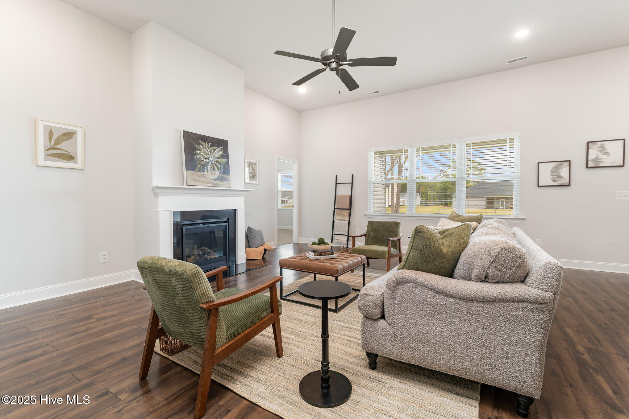 9159 Whitley Road Bailey, NC 27807 - Photo 8 of 25 Living Room