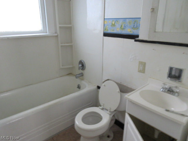 4055 Valley Road Cleveland, OH 44109 - Photo 7 of 16 Gallery Image 7