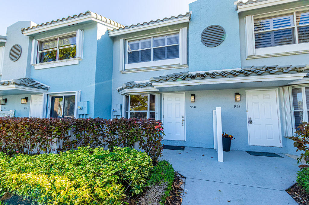 950 Jeffery Street Boca Raton, FL 33487 - Photo 24 of 25 IMG_1958-HDR