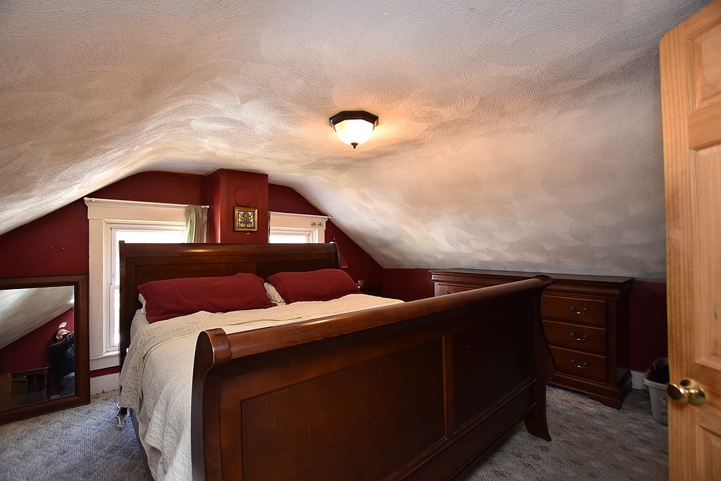 49 Custer Street Warwick, RI 02889 - Photo 8 of 14 Gallery Image 8