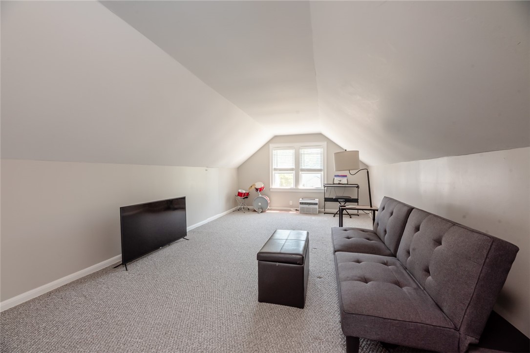 74 Eglantine Road Greece, NY 14616 - Photo 20 of 29