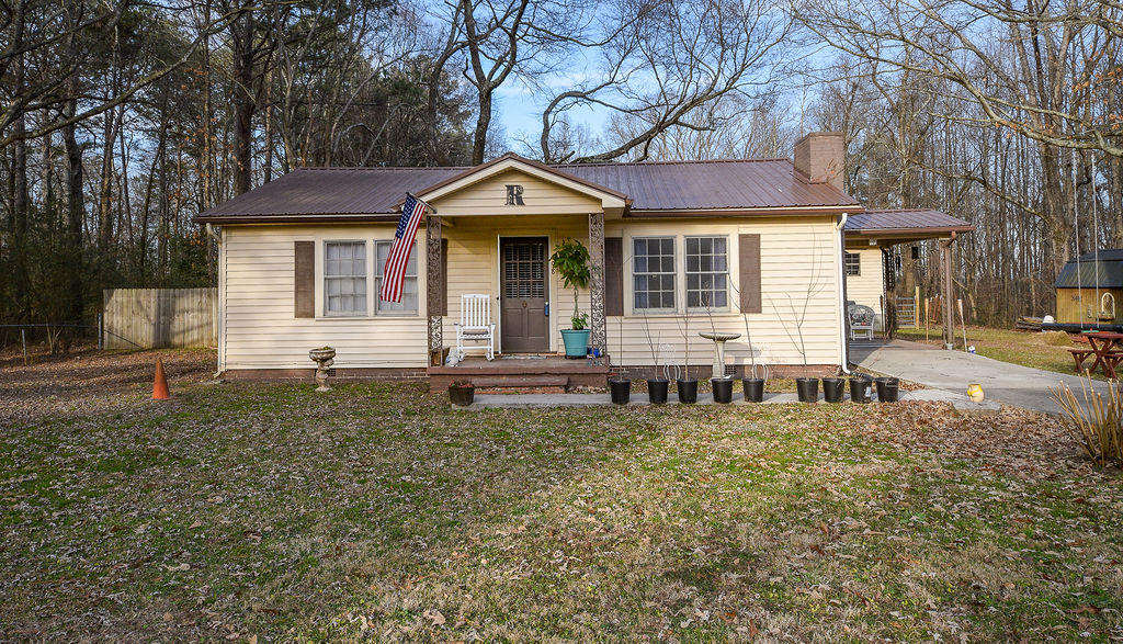 198 Samples Chapel Road Southeast Cleveland, TN 37323 - Photo 1 of 51 1