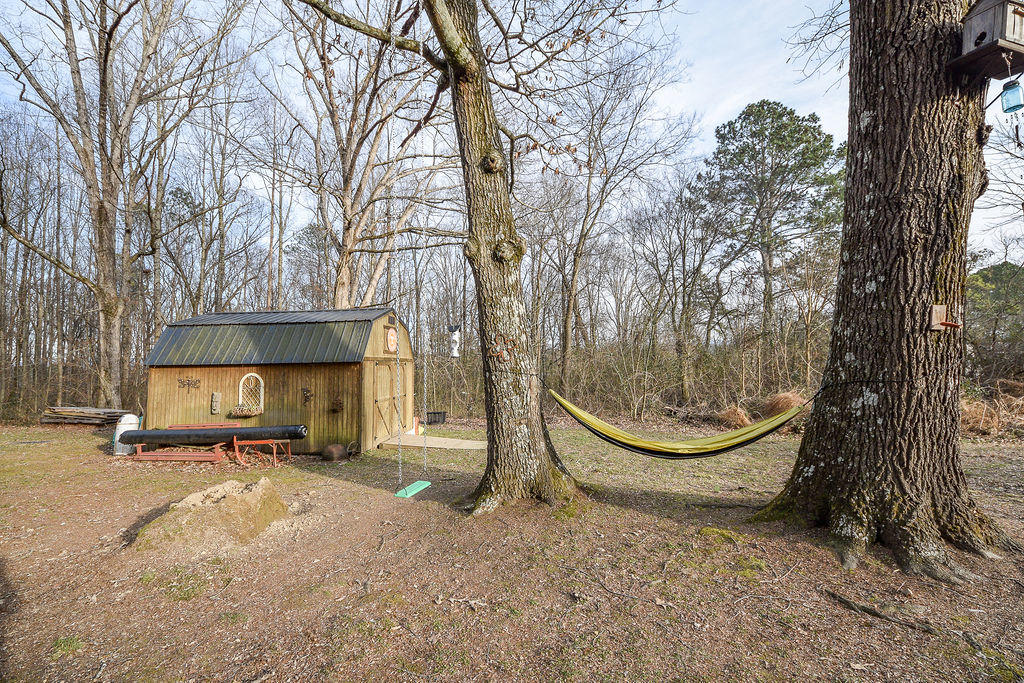 198 Samples Chapel Road Southeast Cleveland, TN 37323 - Photo 4 of 51 4