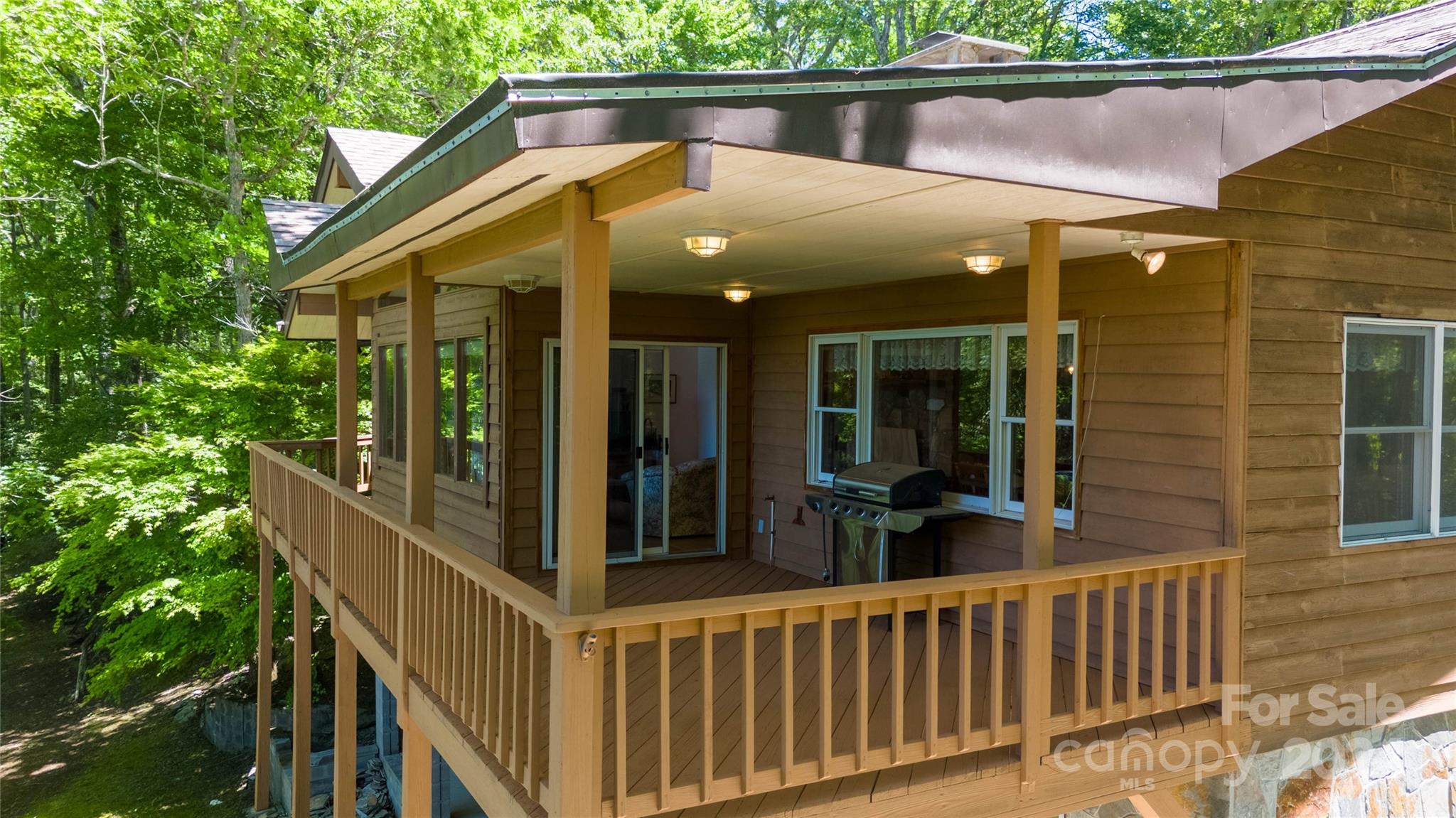 1457 Strawberry Ridge Road Spruce Pine, NC 28777 - Photo 13 of 44 Gallery Image 13