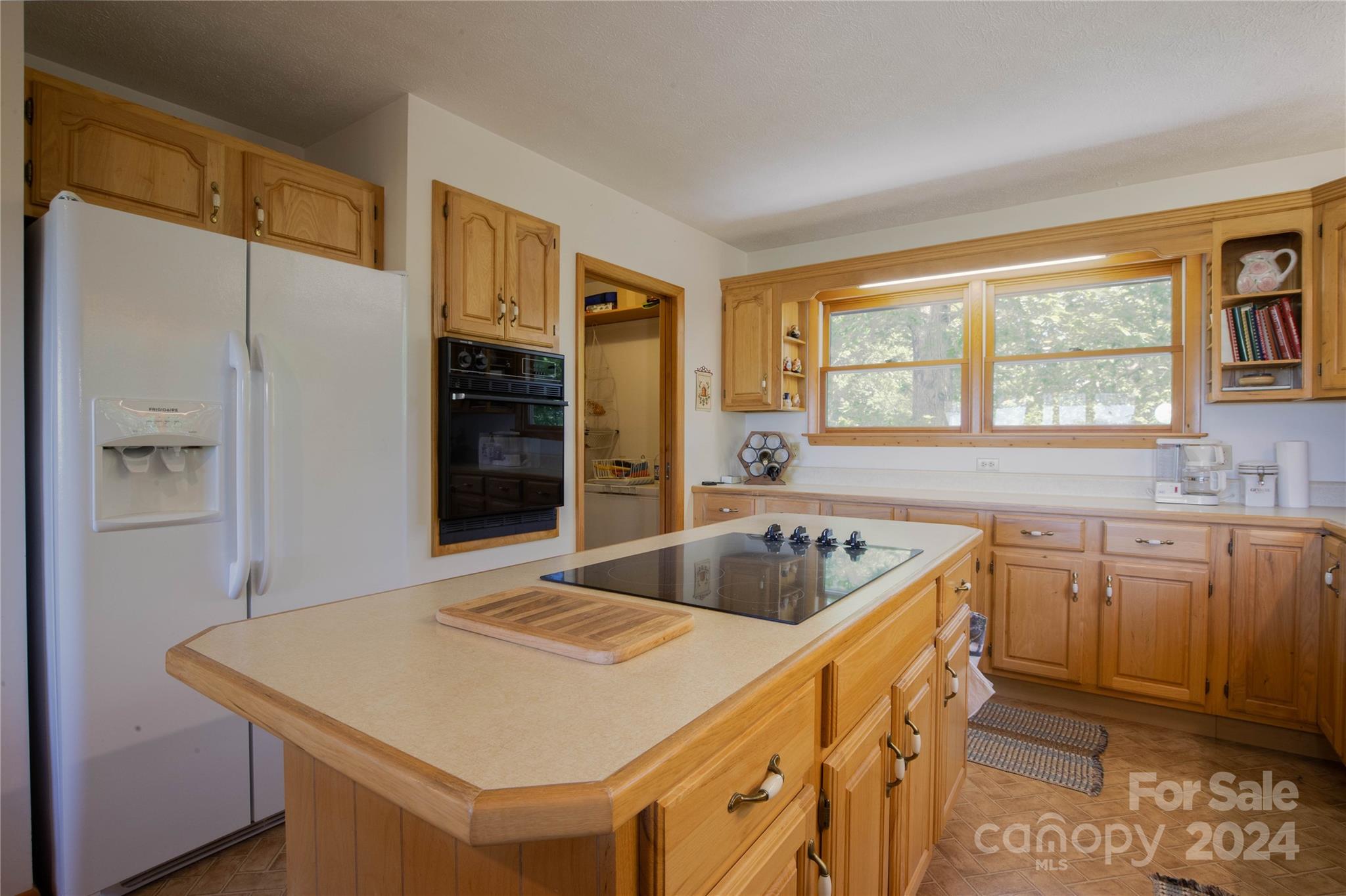 1457 Strawberry Ridge Road Spruce Pine, NC 28777 - Photo 29 of 44 Gallery Image 29