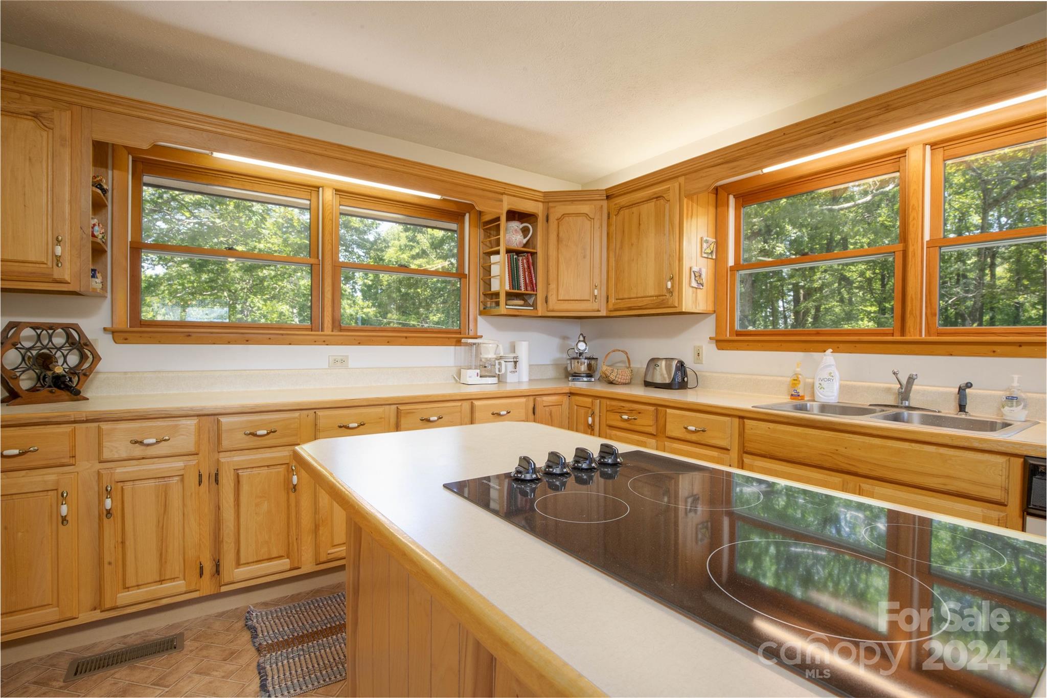 1457 Strawberry Ridge Road Spruce Pine, NC 28777 - Photo 30 of 44 Gallery Image 30