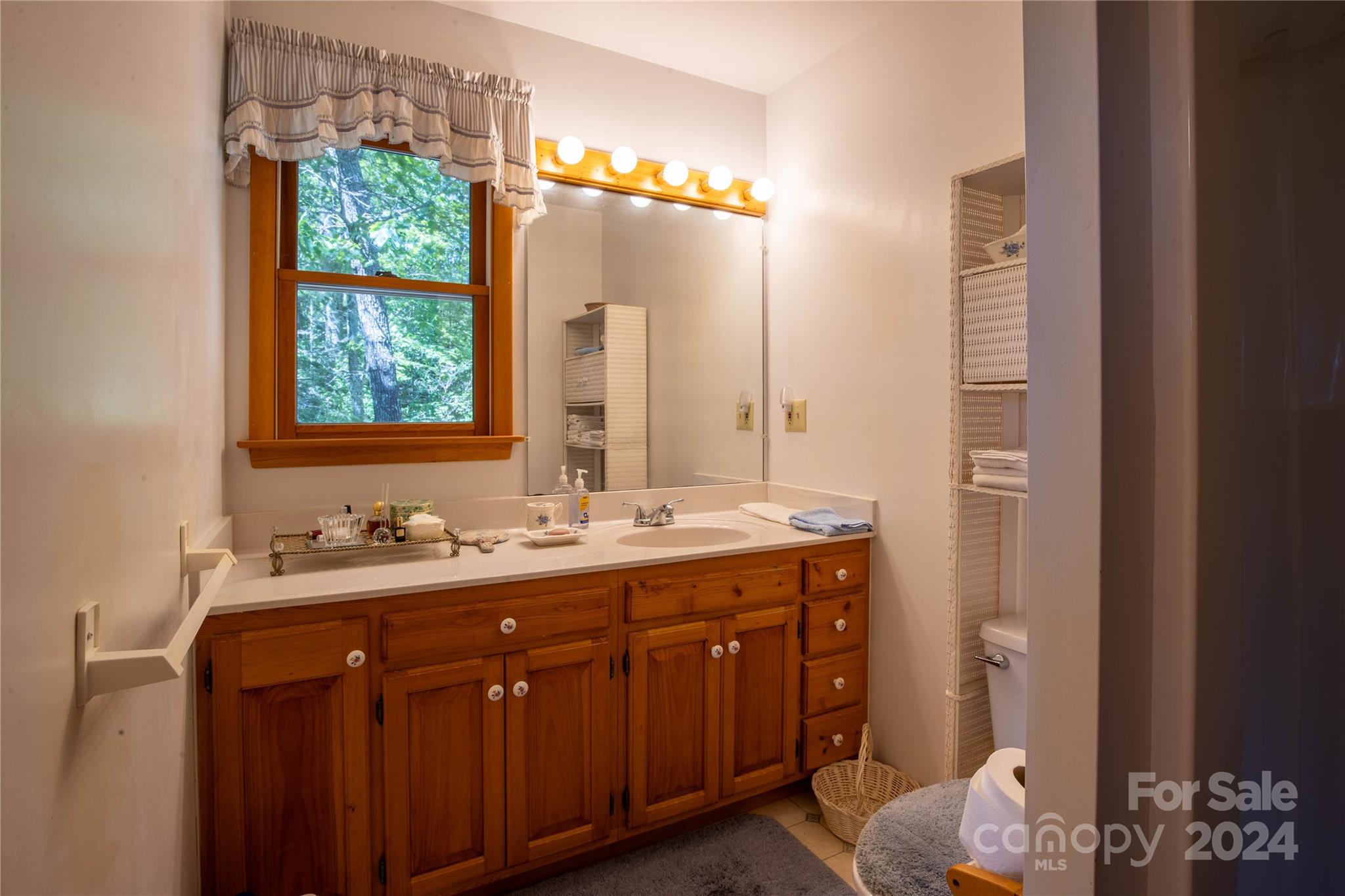 1457 Strawberry Ridge Road Spruce Pine, NC 28777 - Photo 34 of 44 Gallery Image 34