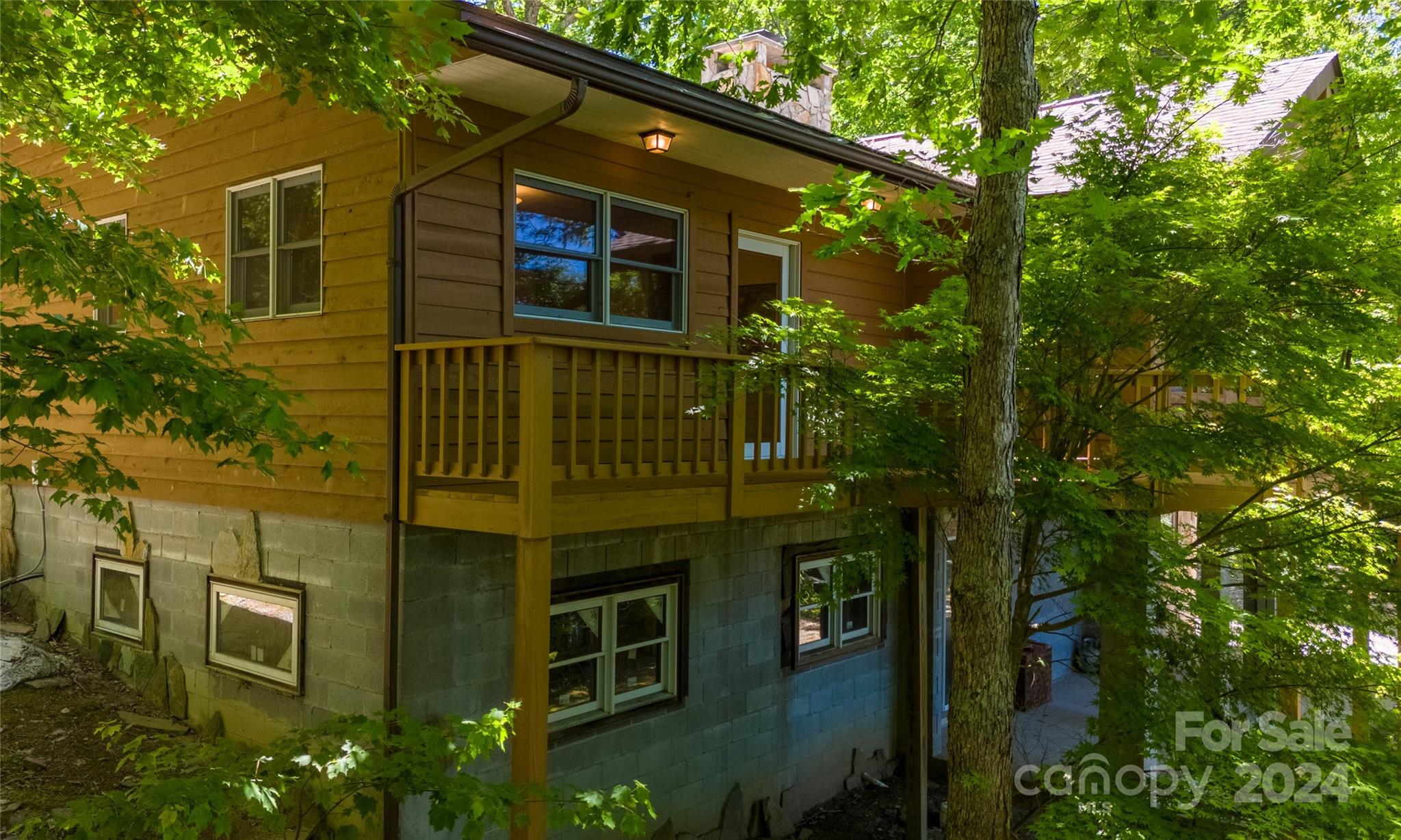 1457 Strawberry Ridge Road Spruce Pine, NC 28777 - Photo 9 of 44 Gallery Image 9
