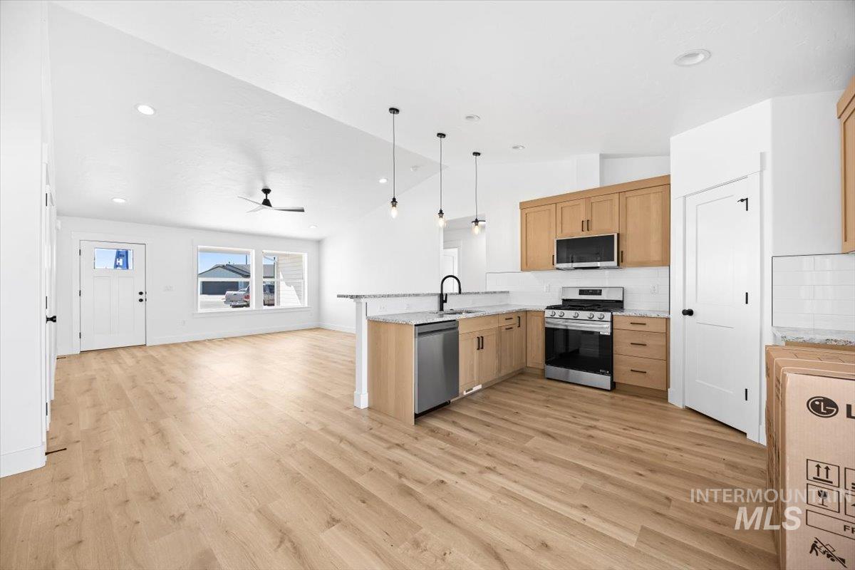 2186 Austin Fruitland, ID 83619 - Photo 4 of 21