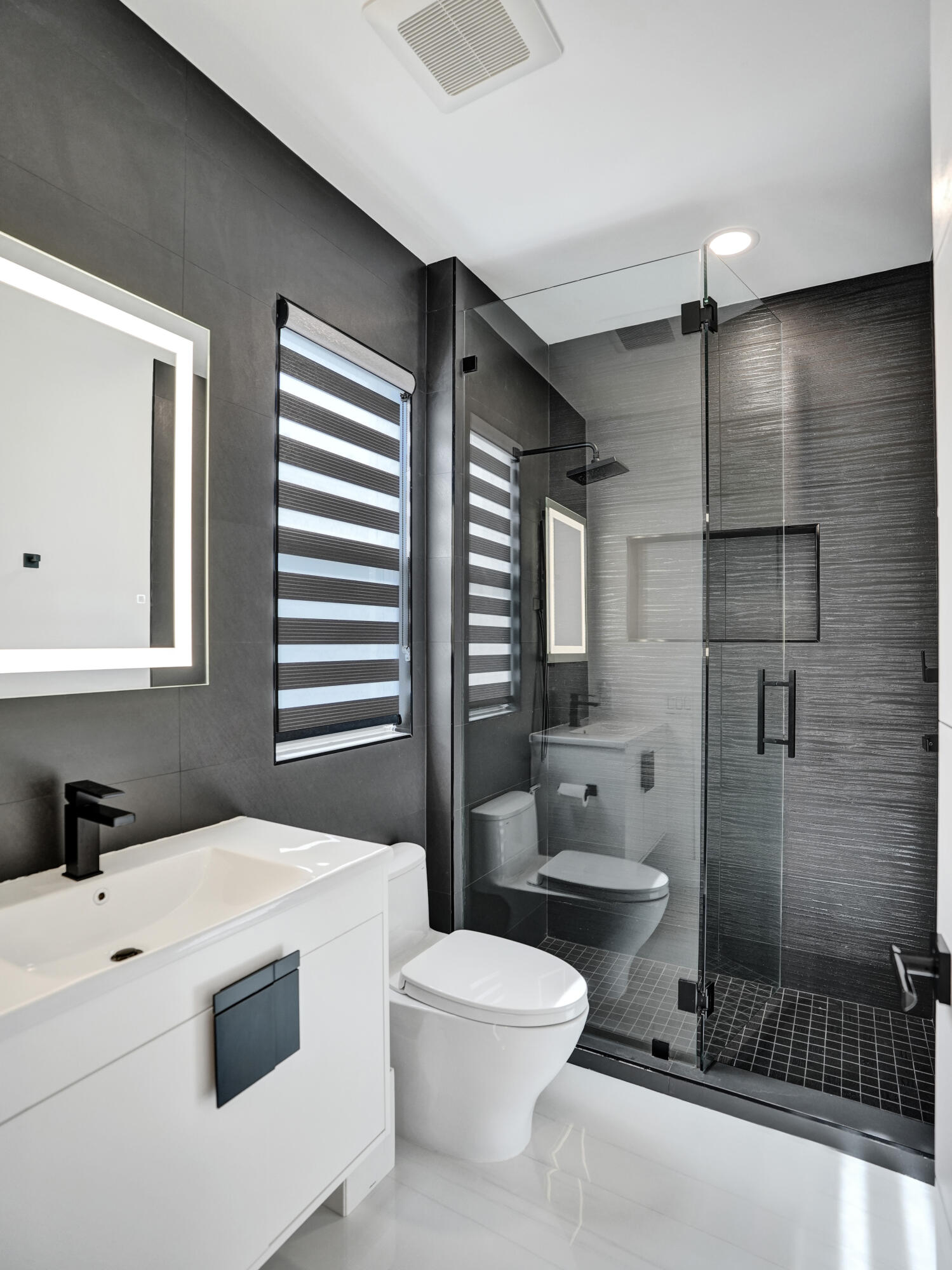 4290 Northwest 62nd Road Boca Raton, FL 33496 - Photo 31 of 69 Bathroom 3