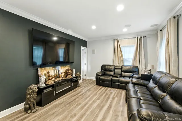 $728,000 | 3 Alabama Avenue, Port Jefferson Station, NY 11776