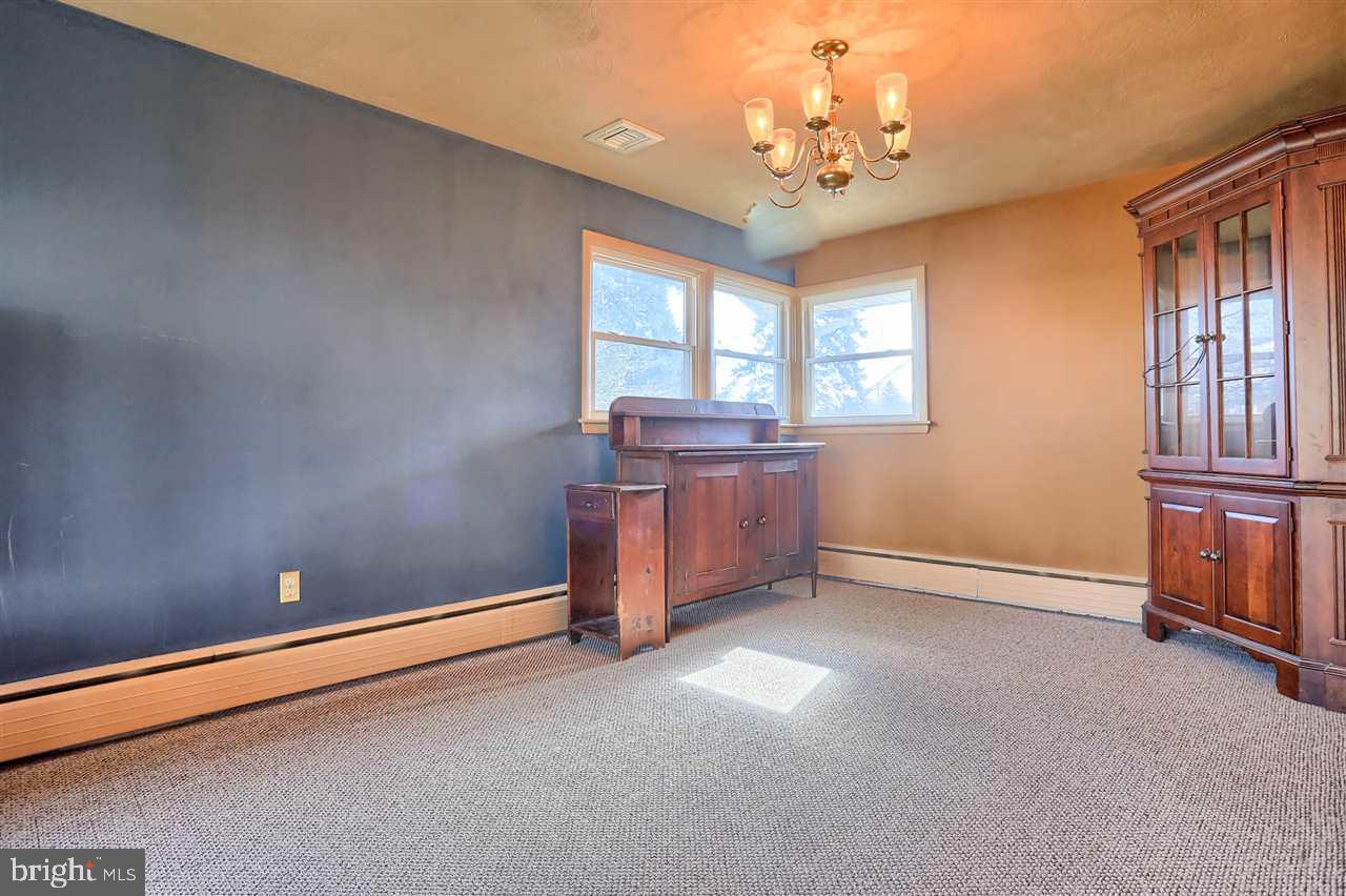 780 Woodberry Road York, PA 17403 - Photo 14 of 36 Gallery Image 14