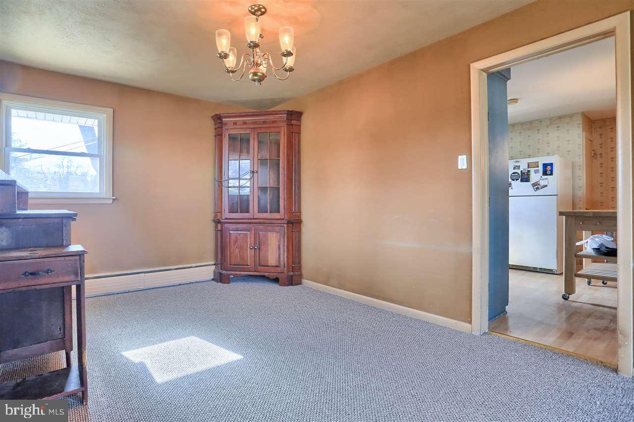 780 Woodberry Road York, PA 17403 - Photo 16 of 36 Gallery Image 16