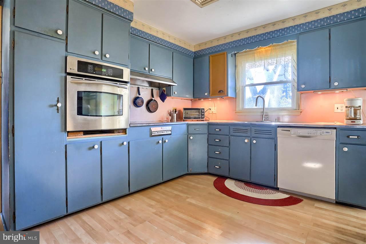 780 Woodberry Road York, PA 17403 - Photo 18 of 36 Gallery Image 18