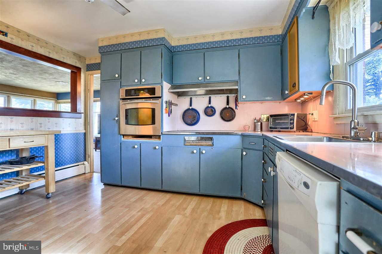 780 Woodberry Road York, PA 17403 - Photo 19 of 36 Gallery Image 19