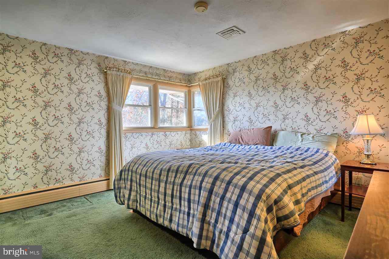 780 Woodberry Road York, PA 17403 - Photo 26 of 36 Gallery Image 26