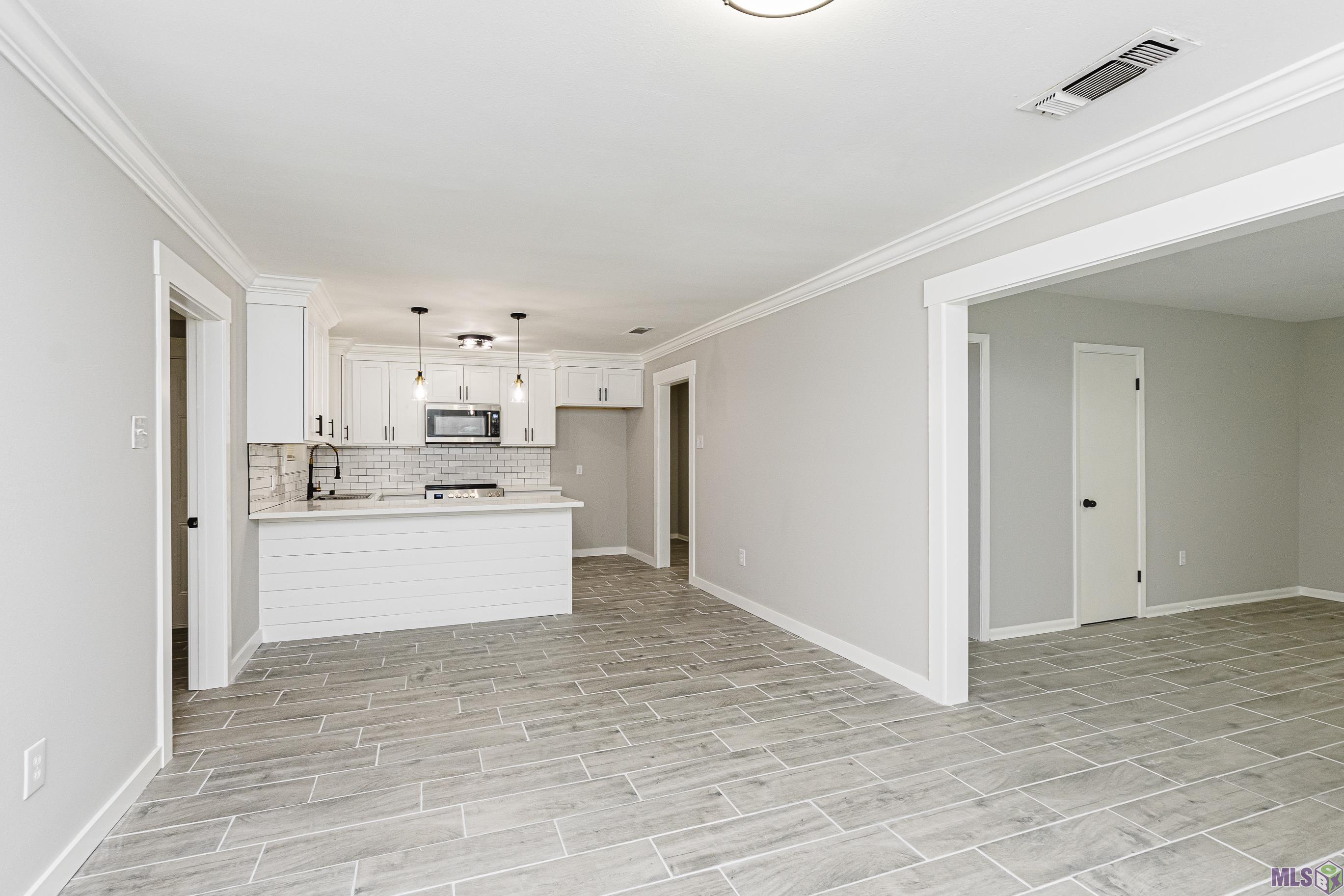 823 Flora Lane Baton Rouge, LA 70810 - Photo 13 of 20 Gallery Image 13