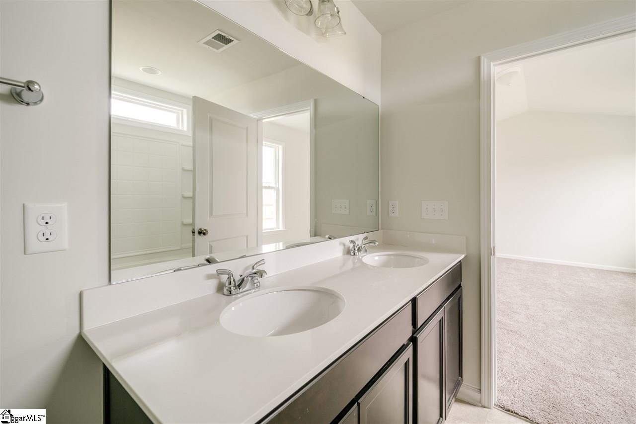 917 Knoll Ridge Way Inman, SC 29349 - Photo 8 of 12