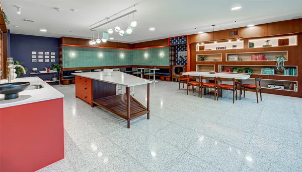 $2,850 | 1701 Simond Avenue, Unit 436, Austin, TX 78723