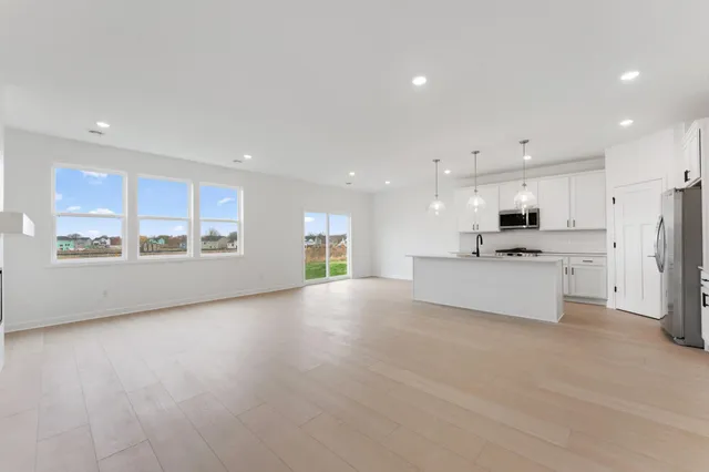 $449,565 | 7653 Swan Street, Lino Lakes, MN 55038