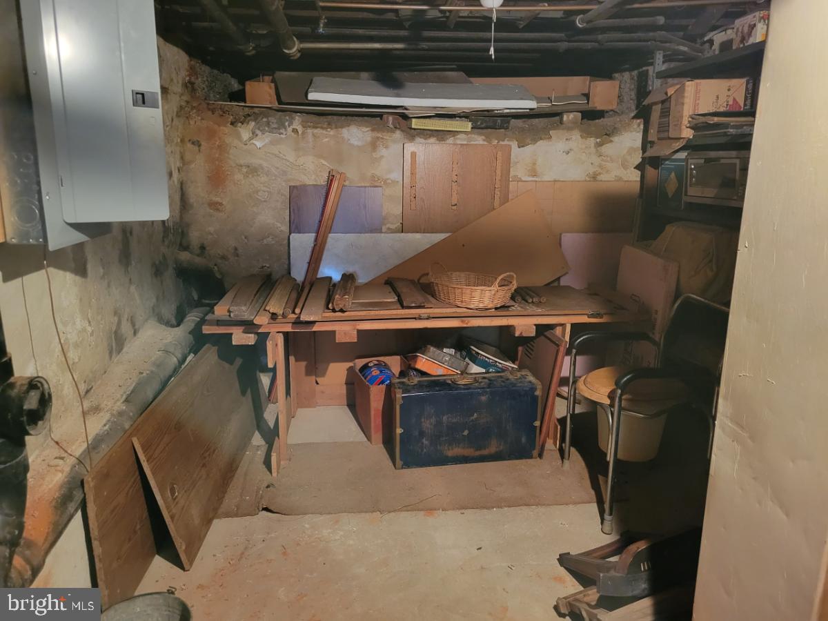 1839 Tree Street Philadelphia, PA 19145 - Photo 3 of 5 Gallery Image 3