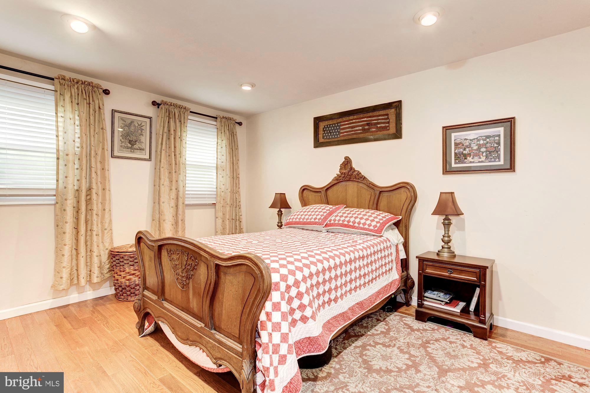 6014 Merryvale Court Springfield, VA 22152 - Photo 18 of 28 Gallery Image 18