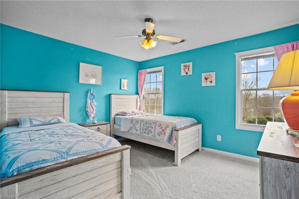 126 Central Oaks Road Clemmons, NC 27012 - Photo 22 of 40 Bedroom 2