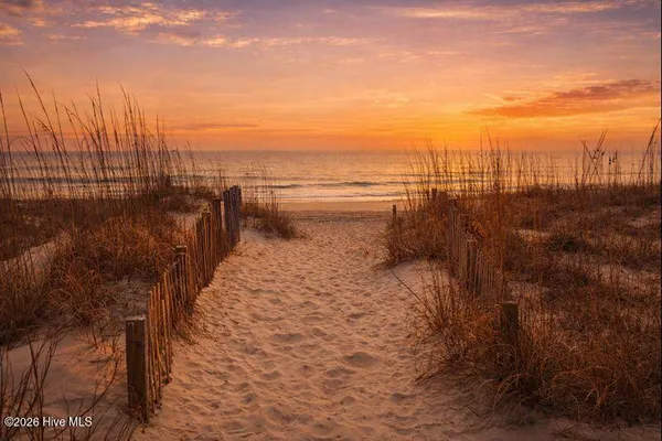$790,000 | 101 Shipwreck Lane, Emerald Isle, NC 28594