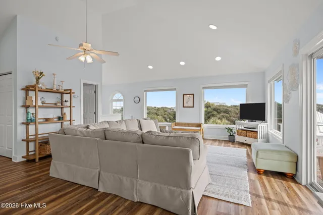 $790,000 | 101 Shipwreck Lane, Emerald Isle, NC 28594