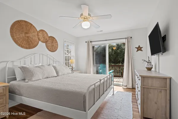 $790,000 | 101 Shipwreck Lane, Emerald Isle, NC 28594