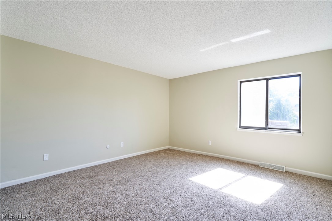 880 Hampton Ridge Drive Akron, OH 44313 - Photo 18 of 29