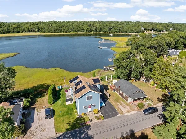 $825,000 | 28 Arlington Road, Wareham, MA 02571
