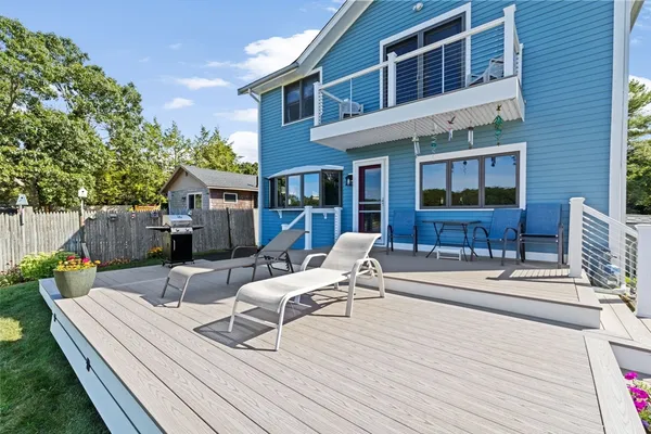 $825,000 | 28 Arlington Road, Wareham, MA 02571