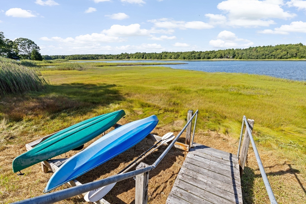 28 Arlington Road Wareham, MA 02571 - Photo 15 of 42