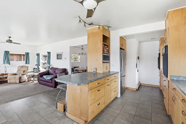 $825,000 | 28 Arlington Road, Wareham, MA 02571