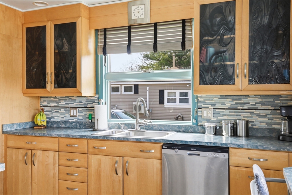 28 Arlington Road Wareham, MA 02571 - Photo 30 of 42