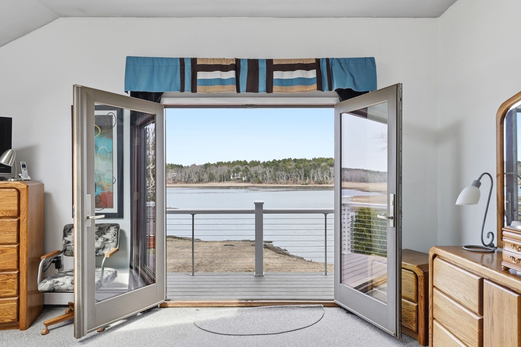 28 Arlington Road Wareham, MA 02571 - Photo 35 of 42