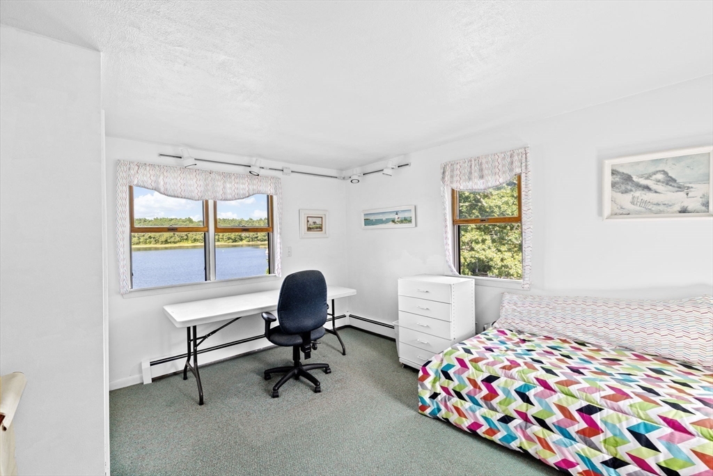 28 Arlington Road Wareham, MA 02571 - Photo 37 of 42