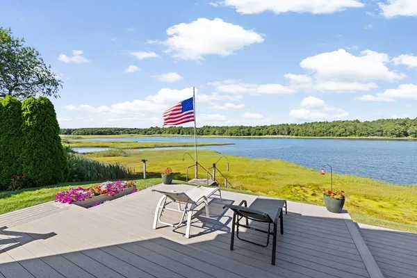 $825,000 | 28 Arlington Road, Wareham, MA 02571