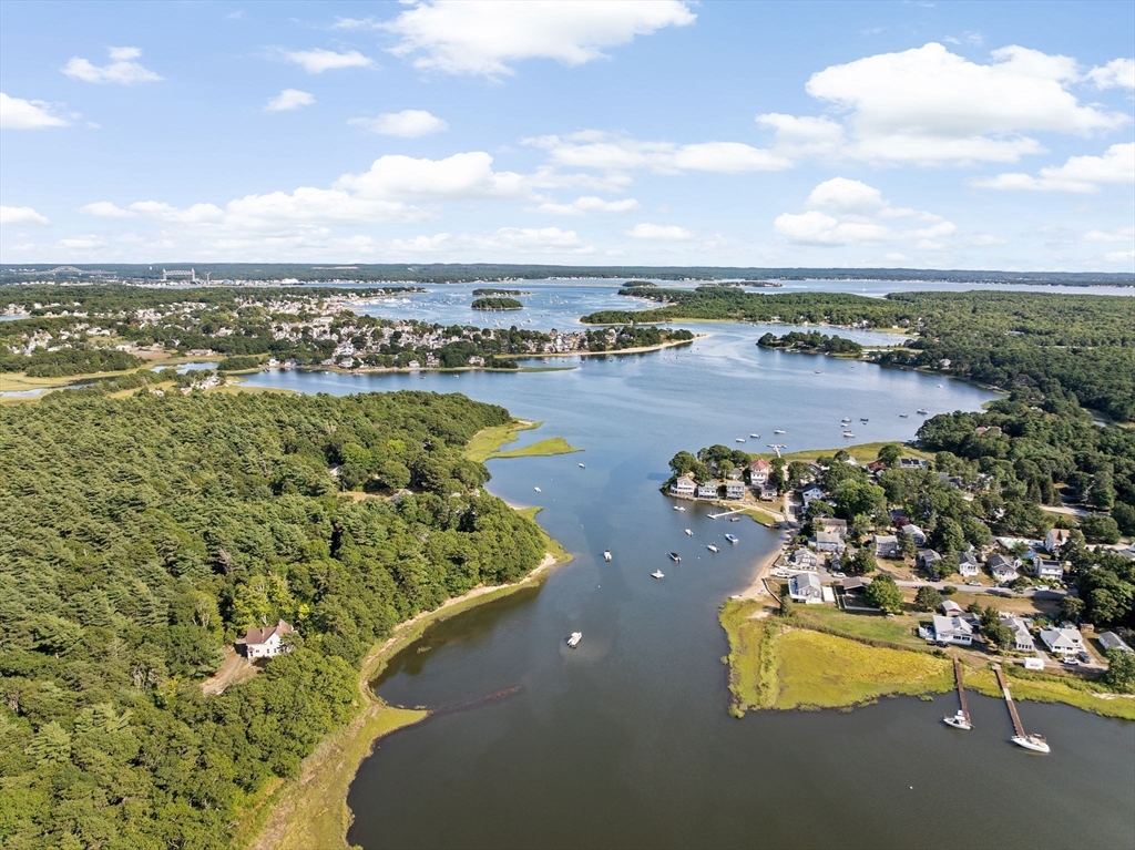 28 Arlington Road Wareham, MA 02571 - Photo 8 of 42