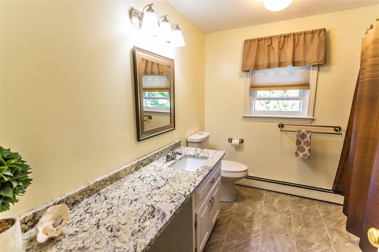 105 Kendall Pond Road Windham, NH 03087 - Photo 14 of 39