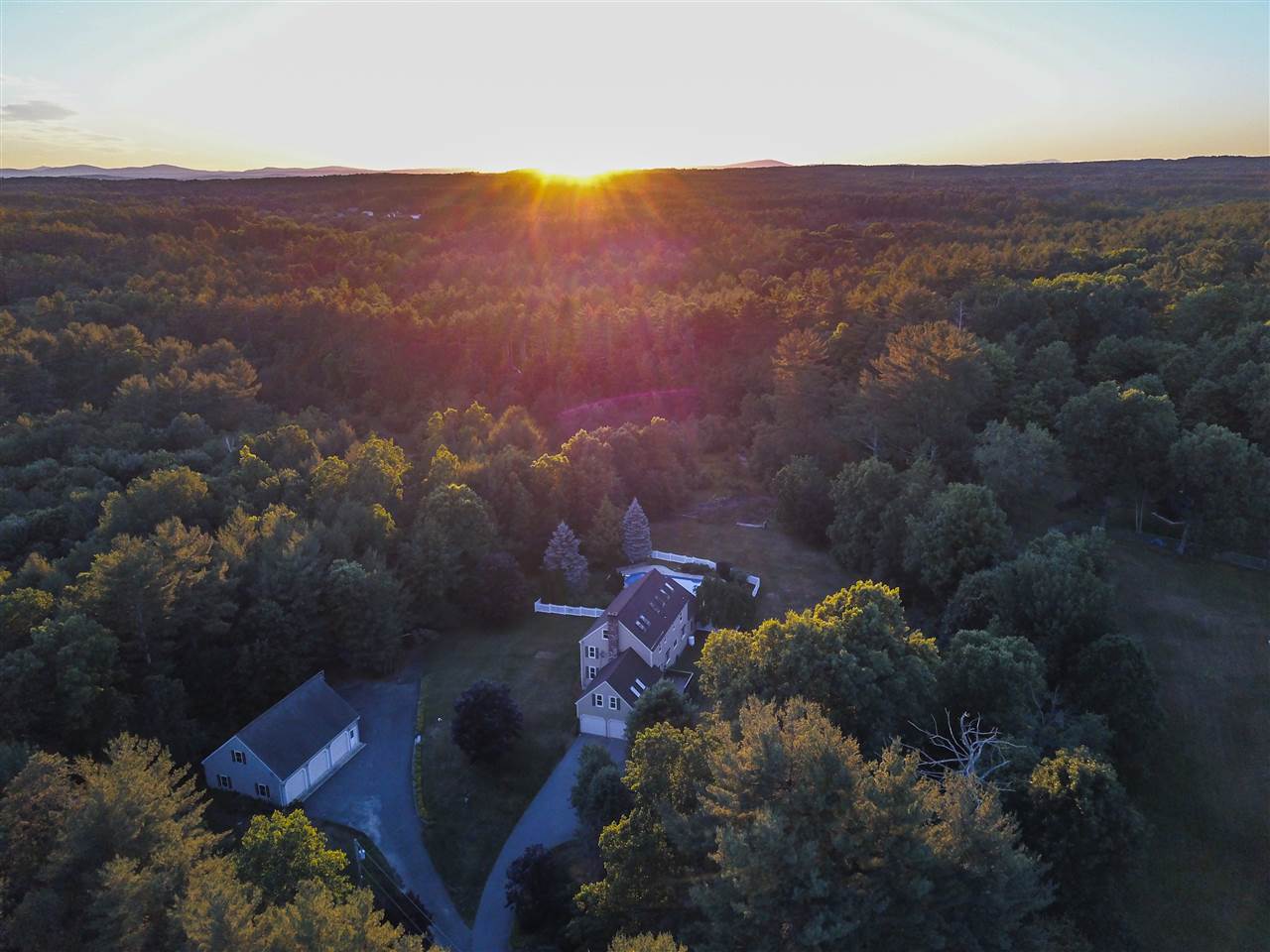 105 Kendall Pond Road Windham, NH 03087 - Photo 3 of 39