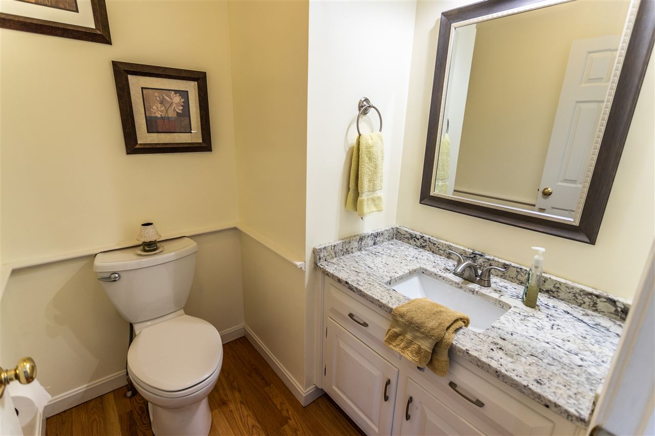 105 Kendall Pond Road Windham, NH 03087 - Photo 21 of 39