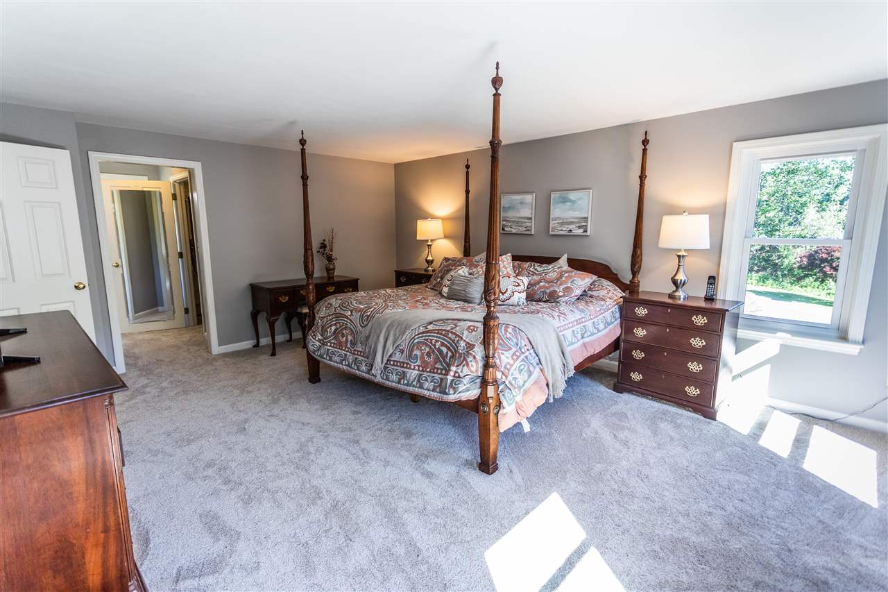 105 Kendall Pond Road Windham, NH 03087 - Photo 23 of 39