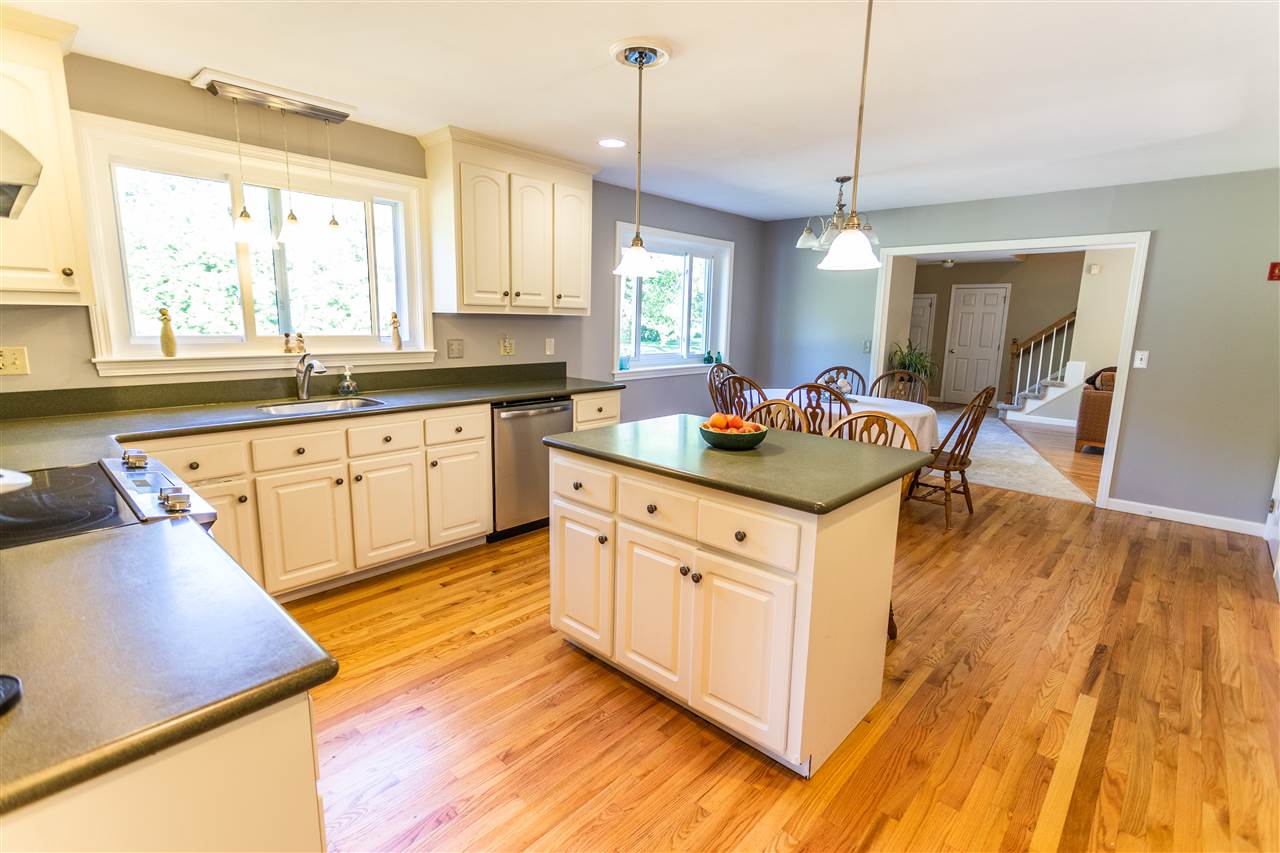 105 Kendall Pond Road Windham, NH 03087 - Photo 7 of 39