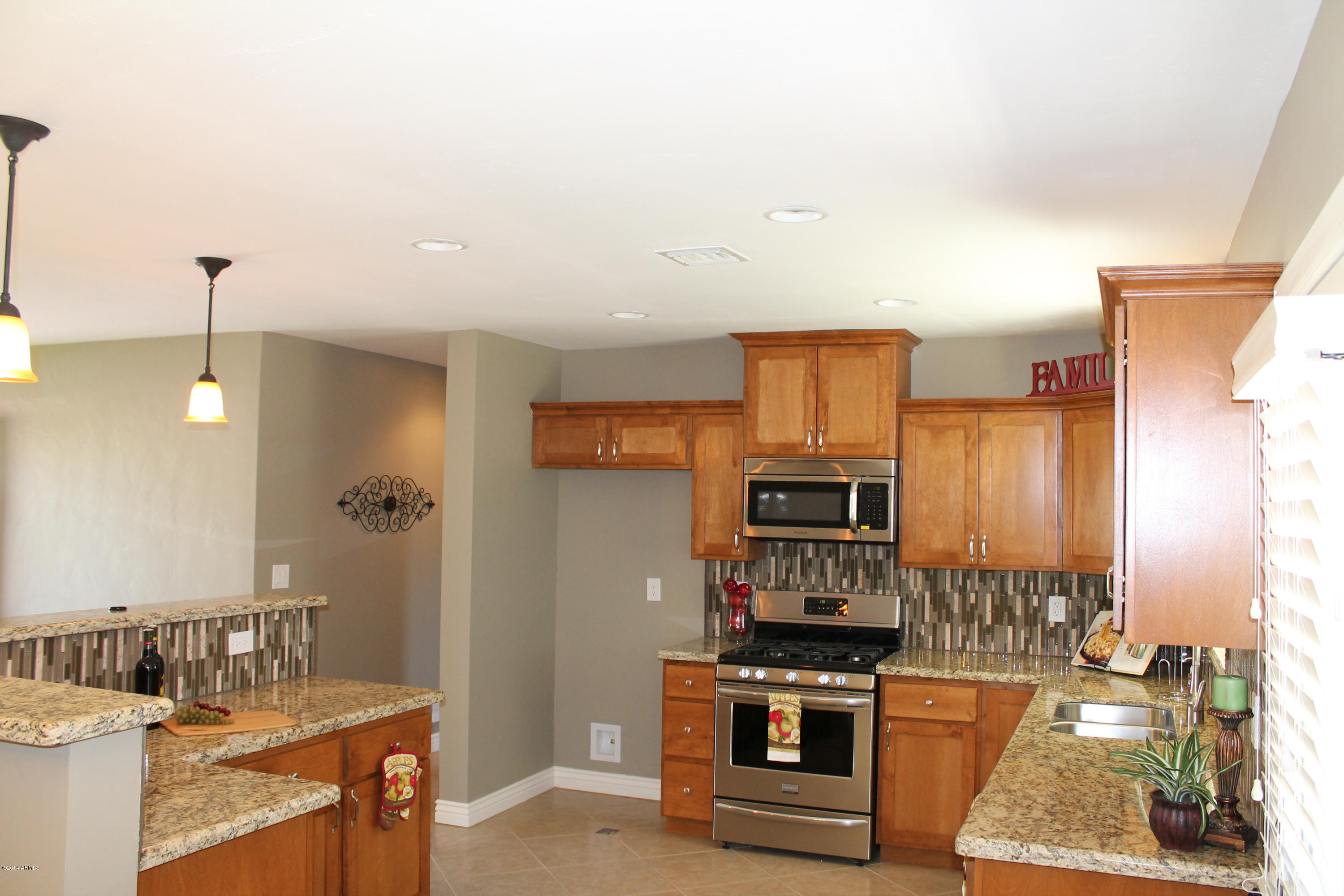 3701 East Coronado Road Phoenix, AZ 85008 - Photo 7 of 25 IMG_1213
